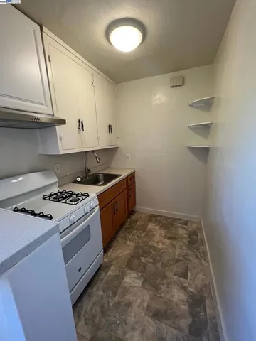 $2,200 | Undisclosed Address, Berkeley, CA 94710