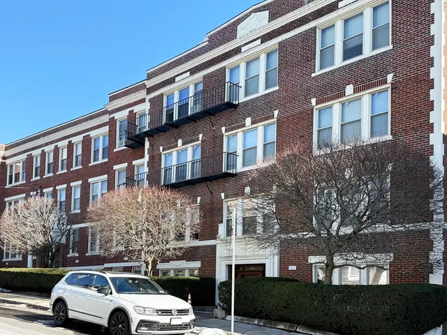 $2,100 | 38 Ransom Road, Unit 3, Boston, MA 02135