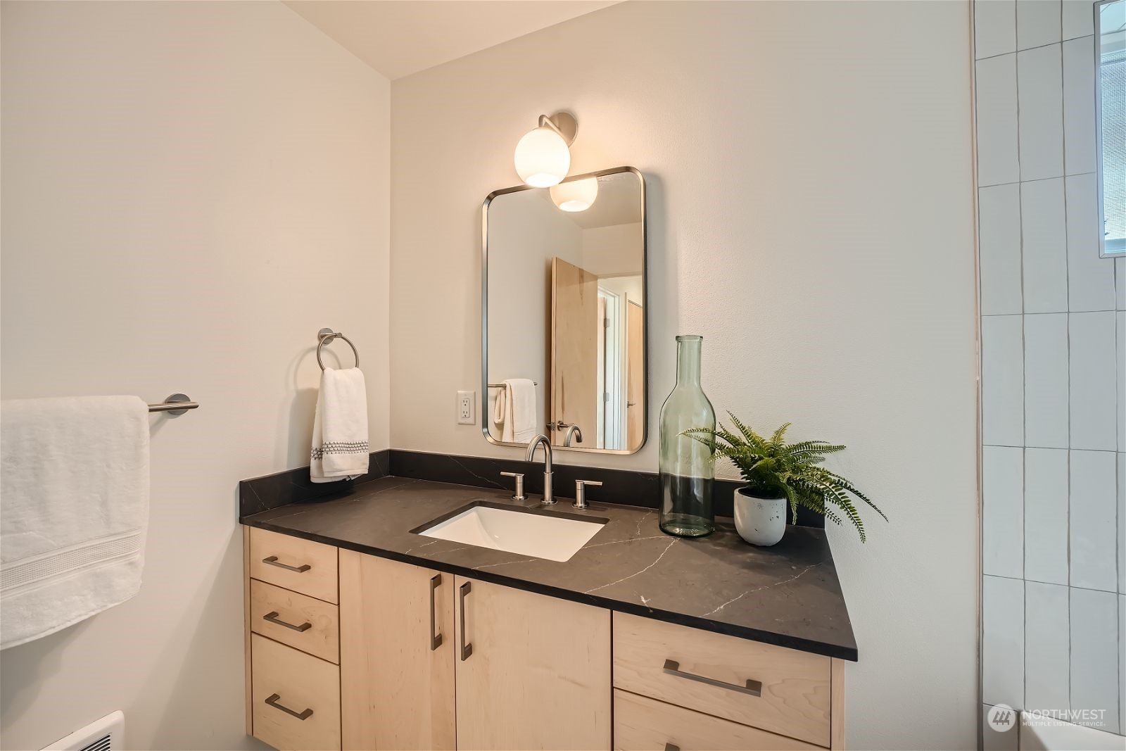 732 North 67th Street Seattle, WA 98103 - Photo 22 of 31 Gallery Image 22