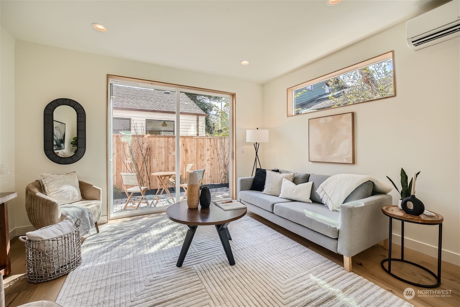 732 North 67th Street Seattle, WA 98103 - Photo 4 of 31 Gallery Image 4
