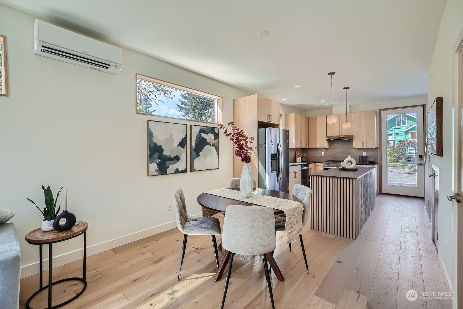732 North 67th Street Seattle, WA 98103 - Photo 8 of 31 Gallery Image 8