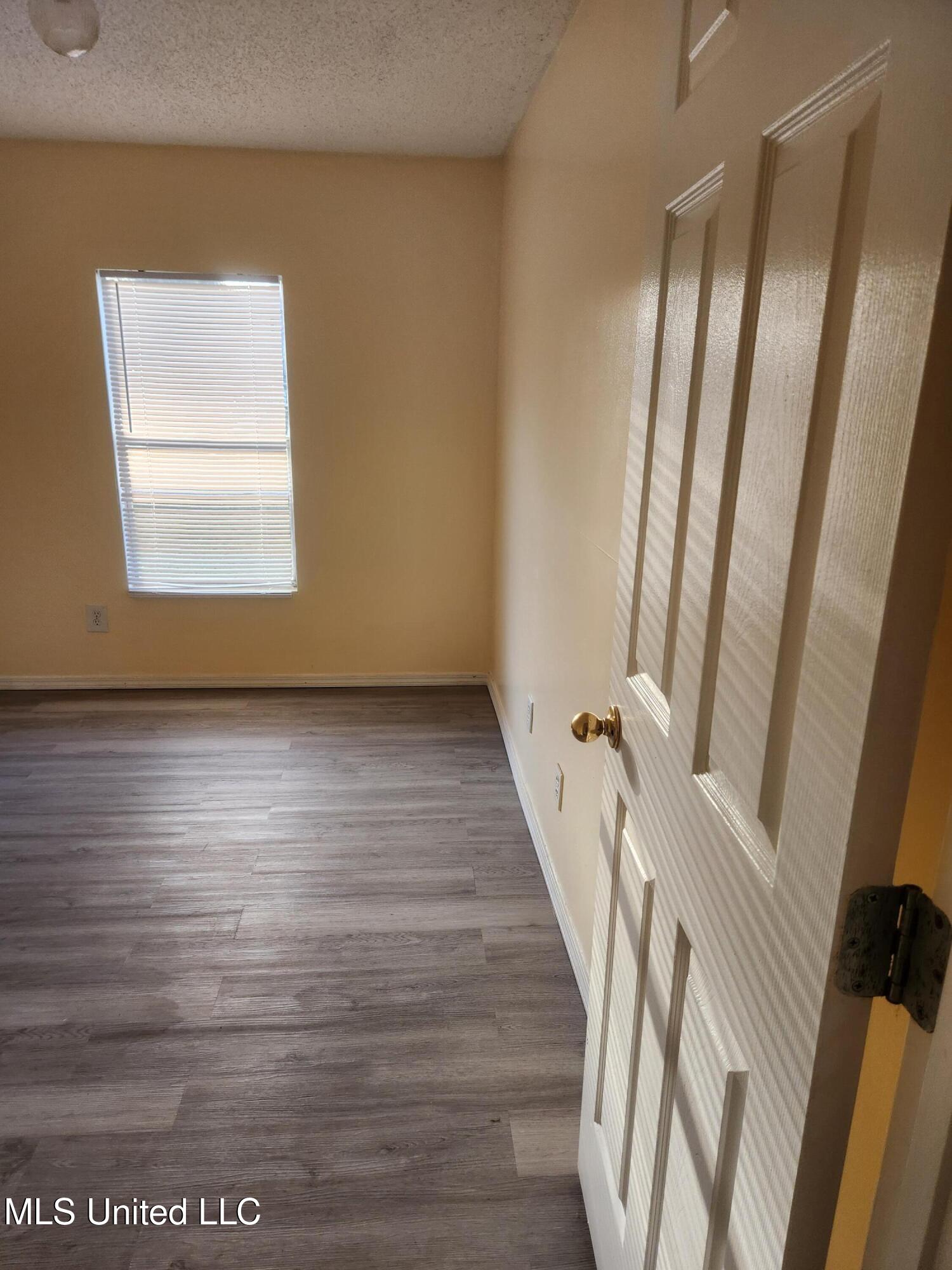 9267 Cuandet Road, Unit 23 Gulfport, MS 39503 - Photo 14 of 19 20250212_170413