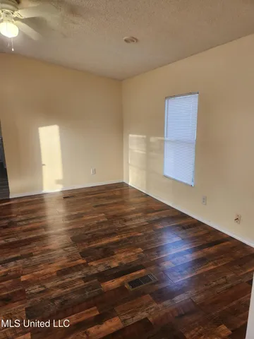 $1,200 | 9267 Cuandet Road, Unit 23, Gulfport, MS 39503