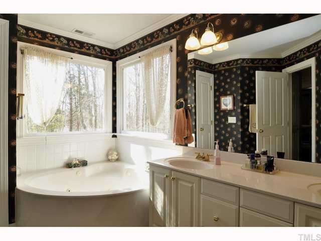 7501 Thompson Mill Road Wake Forest, NC 27587 - Photo 6 of 12 Gallery Image 6