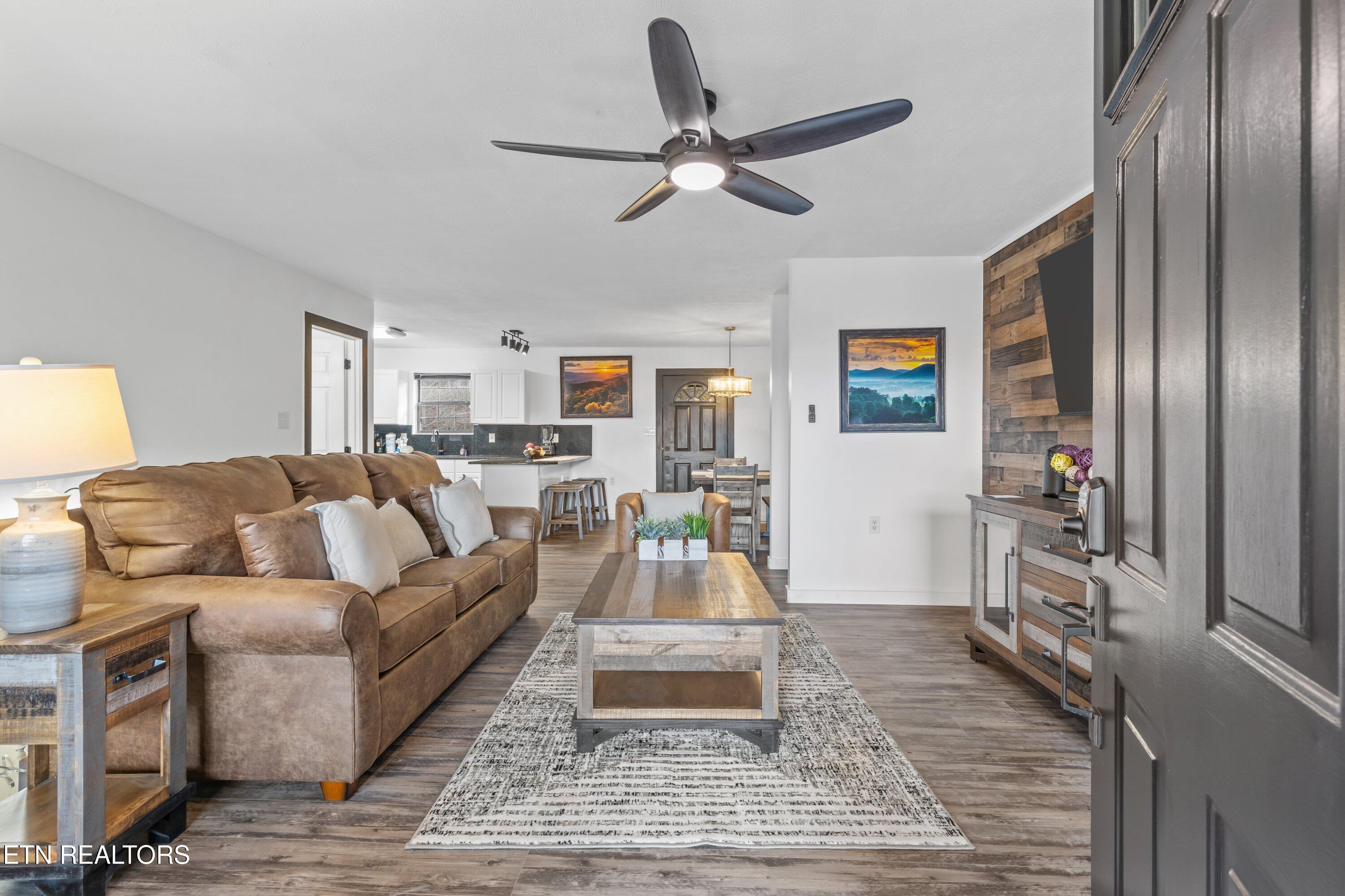 3030 Engle Town Road Sevierville, TN 37862 - Photo 6 of 39 living room1