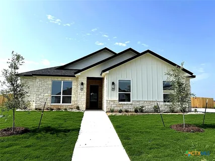 $690,900 | 1614 Hunt Drive, Salado, TX 76571