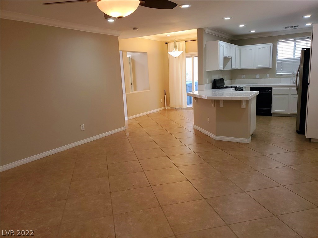7312 Larix Road Las Vegas, NV 89113 - Photo 3 of 20