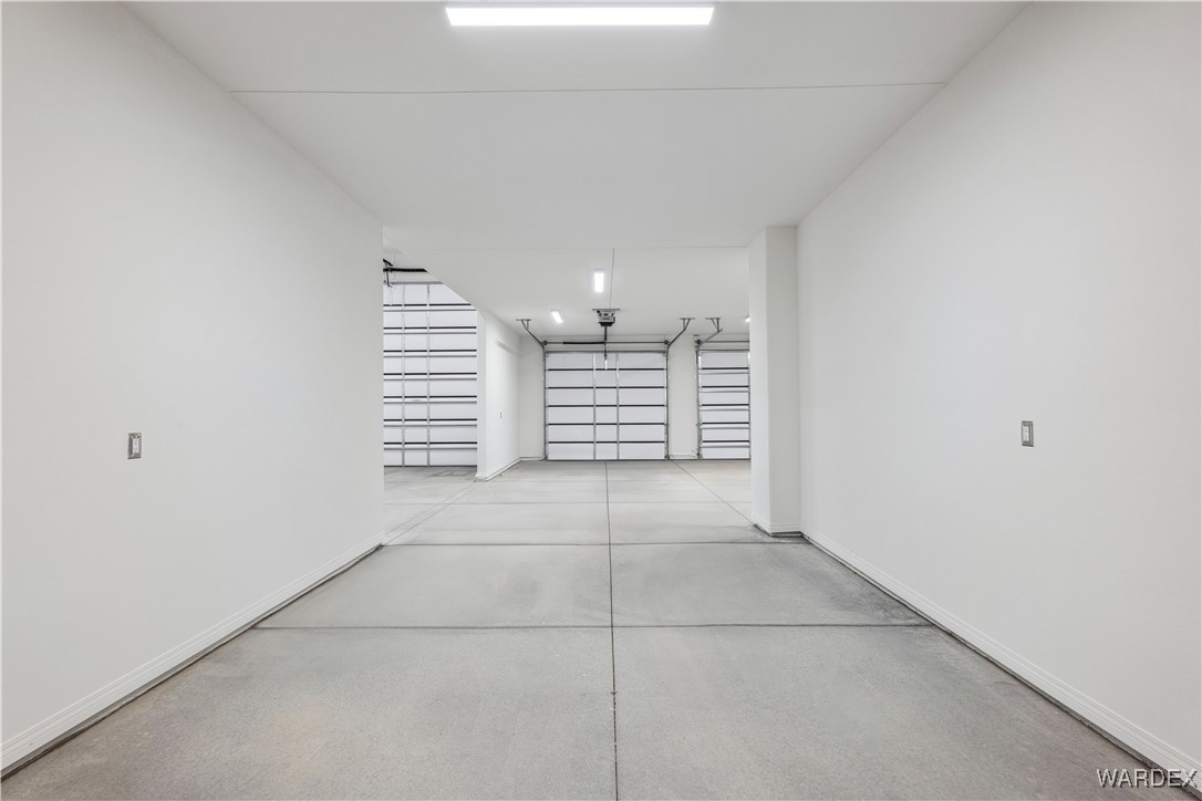2661 Pegasus Ranch Road Bullhead City, AZ 86429 - Photo 45 of 56 Garage