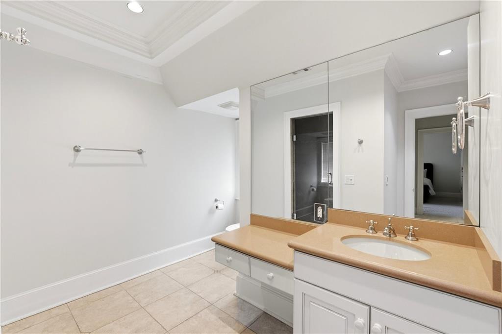 218 Londonberry Road Northwest Atlanta, GA 30327 - Photo 51 of 81