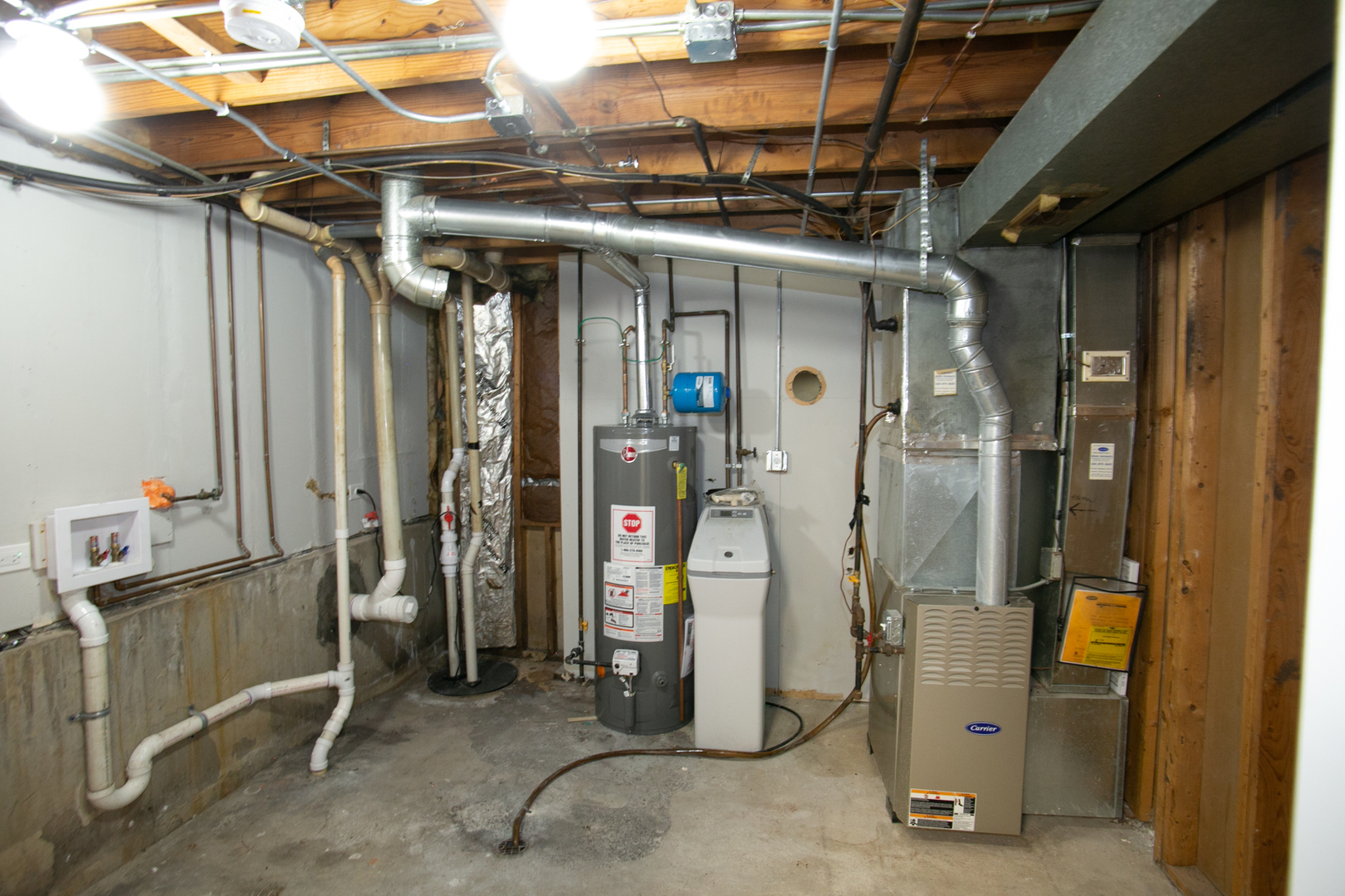 N169 North Prince Crossing Road West Chicago, IL 60185 - Photo 21 of 21 a view of a room with refrigerator