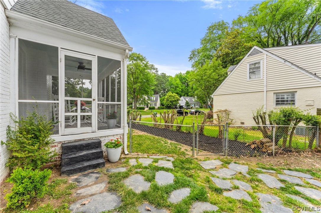 7503 Glebe Road Henrico, VA 23229 - Photo 22 of 25 a view of a house with backyard and sitting area