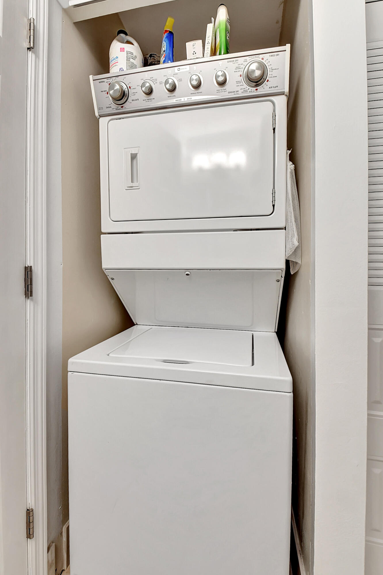 14520 Lucy Drive Delray Beach, FL 33484 - Photo 29 of 63 a utility room with dryer and washer