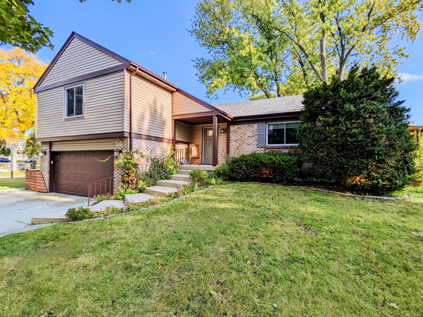 35 Montebello Drive, Vernon Hills, IL 60061 Compass