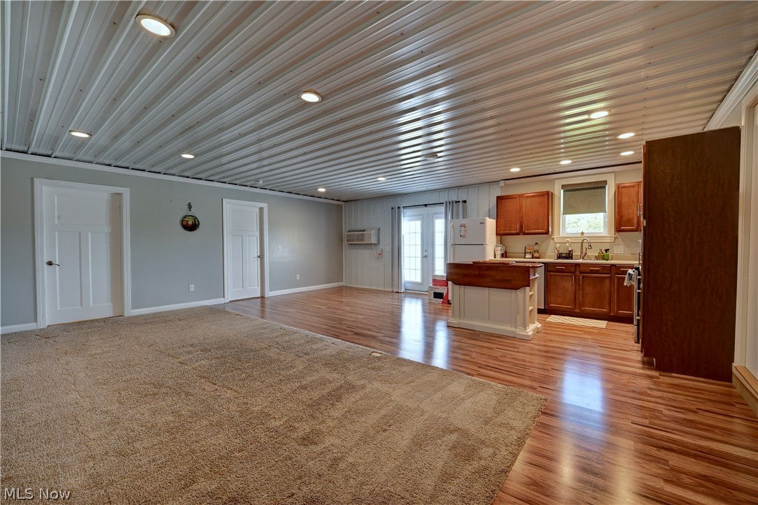 7839 Chestnut Ridge Road Northwest Beach City, OH 44608 - Photo 20 of 48
