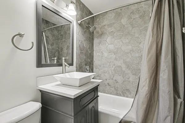 $169,900 | 4921 Rhode Island Ct., Gary, IN 46409