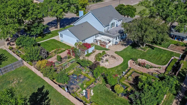 $449,900 | 620 North Main Street, Stratford, TX 79084