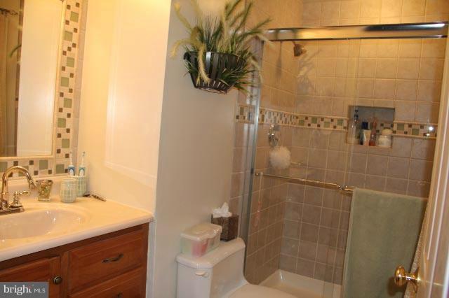9312 Friar Road Fort Washington, MD 20744 - Photo 12 of 19 Bath