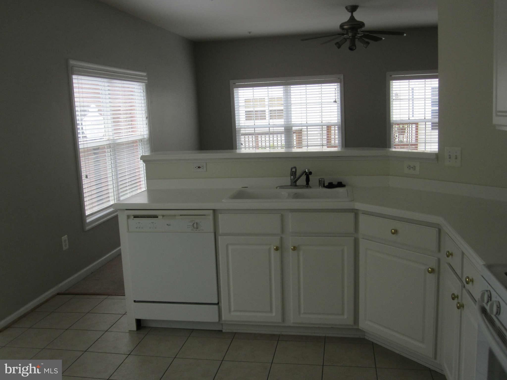 10231 Rutland Round Road, Unit 36 Columbia, MD 21044 - Photo 8 of 17 Kitchen