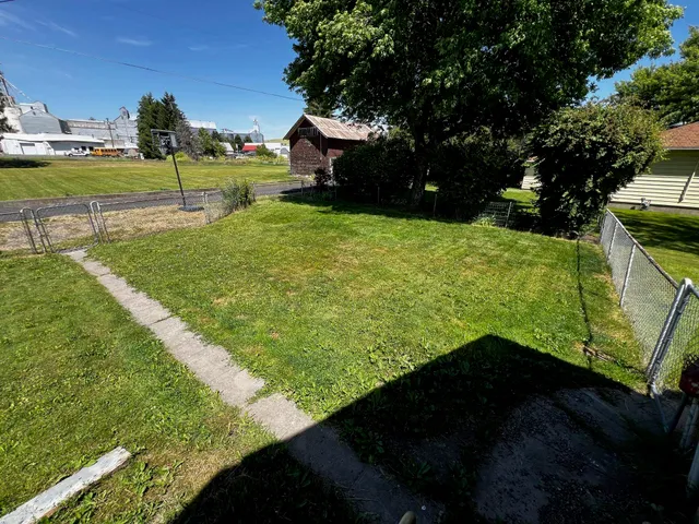 $299,000 | 7 East Liberty Street, St. John, WA 99171