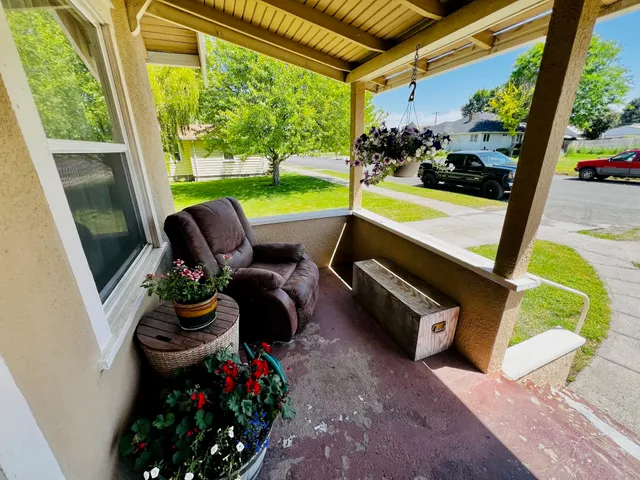 $299,000 | 7 East Liberty Street, St. John, WA 99171