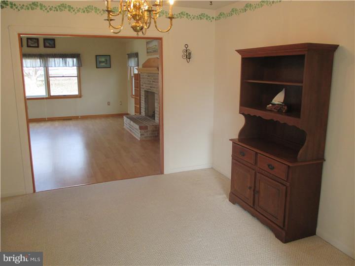 1112 Fitch Road Southampton, PA 18966 - Photo 8 of 25 Dining Room