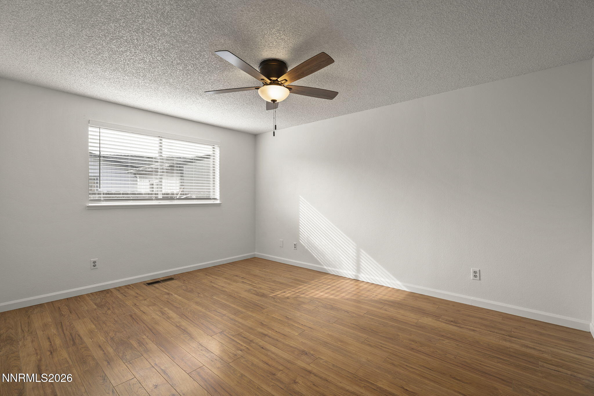 8560 Sirius Court Reno, NV 89506 - Photo 14 of 42 14-web-or-mls-_DSC5194