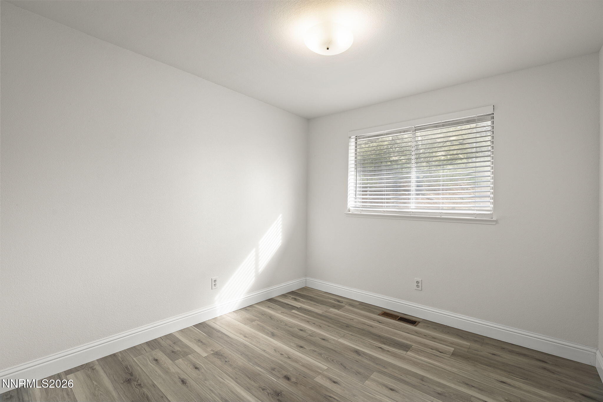 8560 Sirius Court Reno, NV 89506 - Photo 18 of 42 18-web-or-mls-_DSC5175