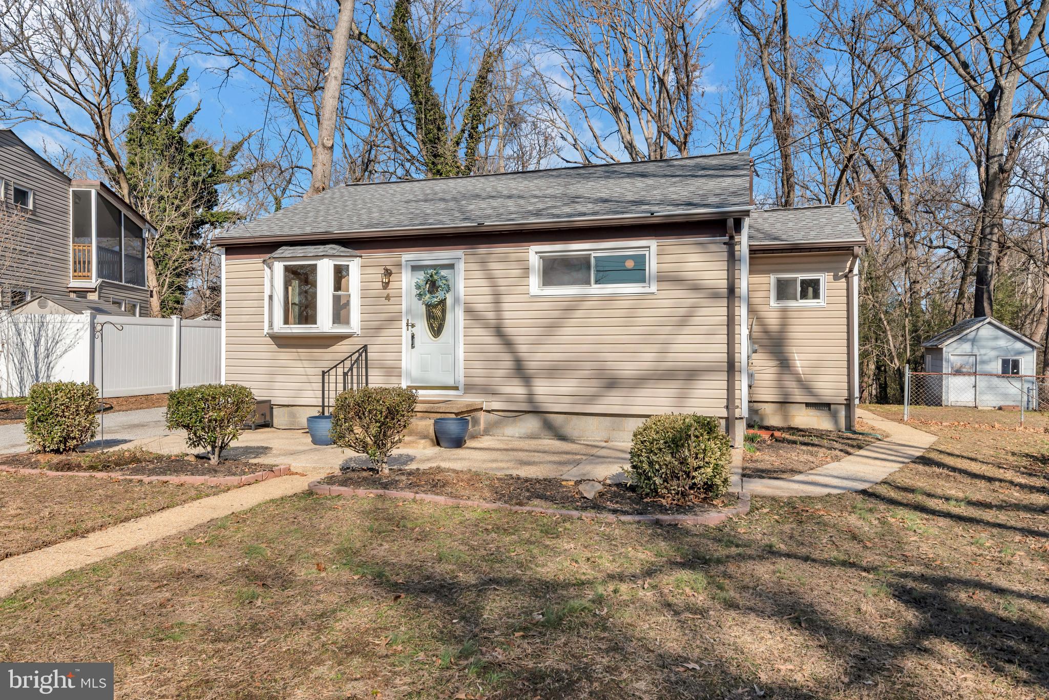 4 Spring Knoll Drive Pasadena, MD 21122 - Photo 2 of 33