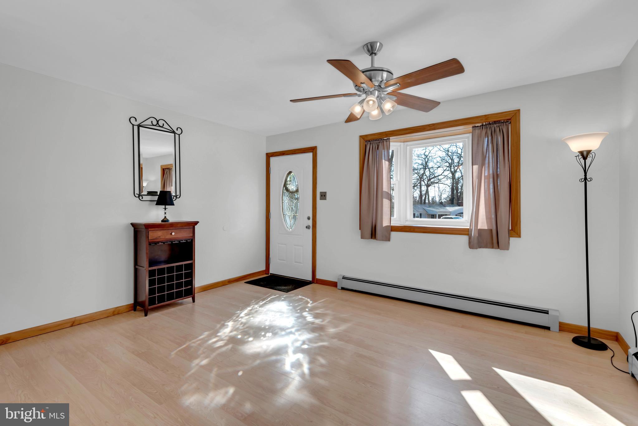 4 Spring Knoll Drive Pasadena, MD 21122 - Photo 6 of 33