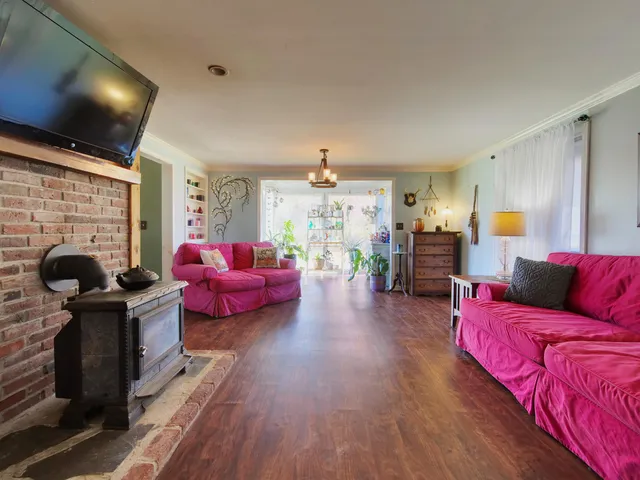 $725,000 | 133 R Stratham Heights Road, Stratham, NH 03885