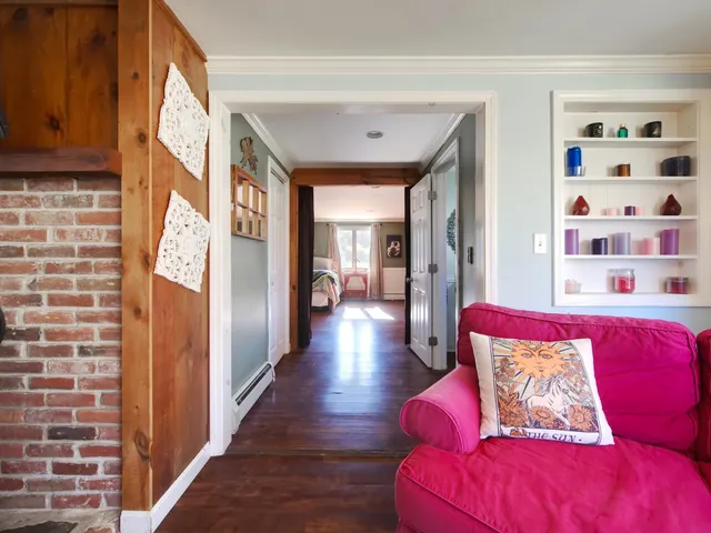 $725,000 | 133 R Stratham Heights Road, Stratham, NH 03885