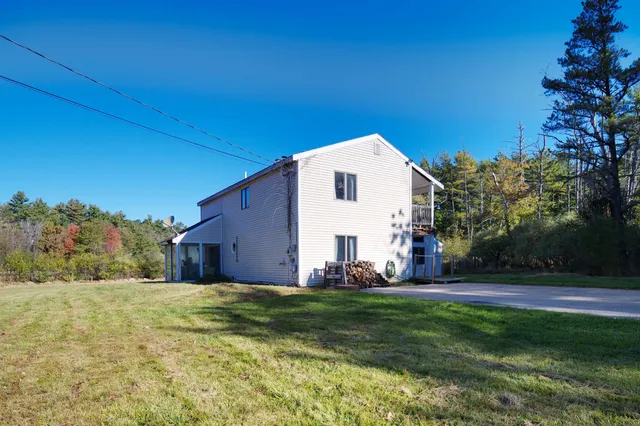 $725,000 | 133 R Stratham Heights Road, Stratham, NH 03885
