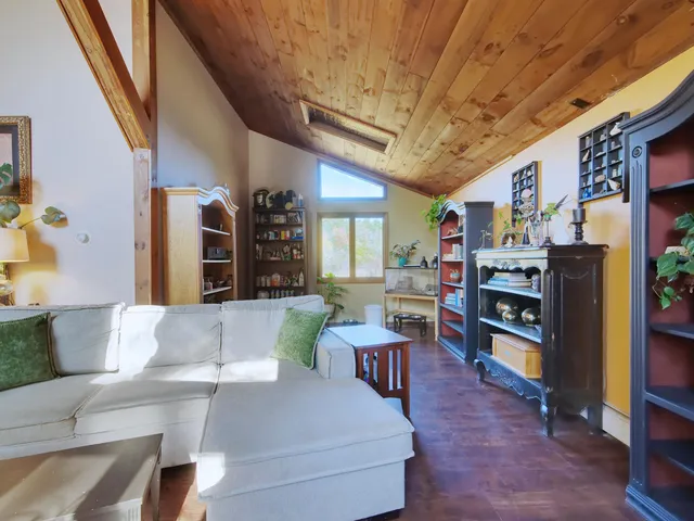 $725,000 | 133 R Stratham Heights Road, Stratham, NH 03885