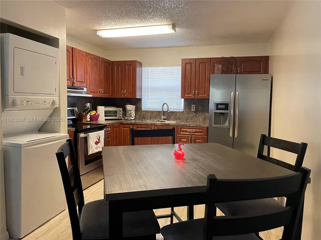 $2,600 | 2306 Liberty Street, Unit B, Hollywood, FL 33020