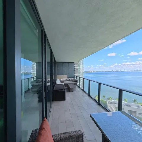 $9,000 | 650 Northeast 32nd Street, Unit 1601, Miami, FL 33137