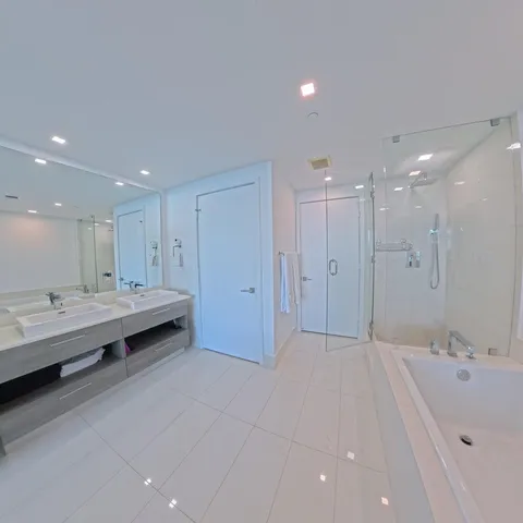 $9,000 | 650 Northeast 32nd Street, Unit 1601, Miami, FL 33137