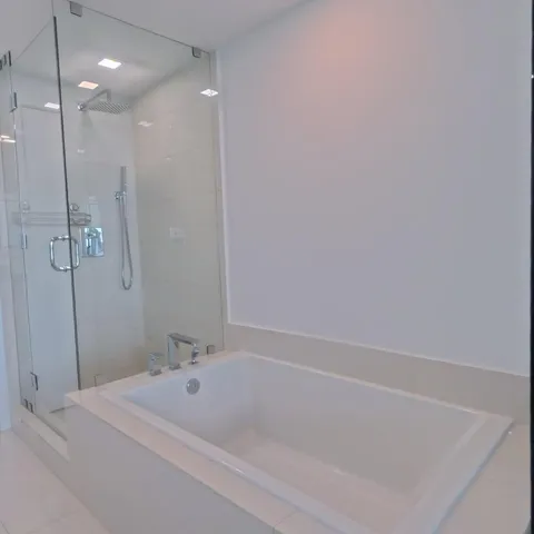 $9,000 | 650 Northeast 32nd Street, Unit 1601, Miami, FL 33137