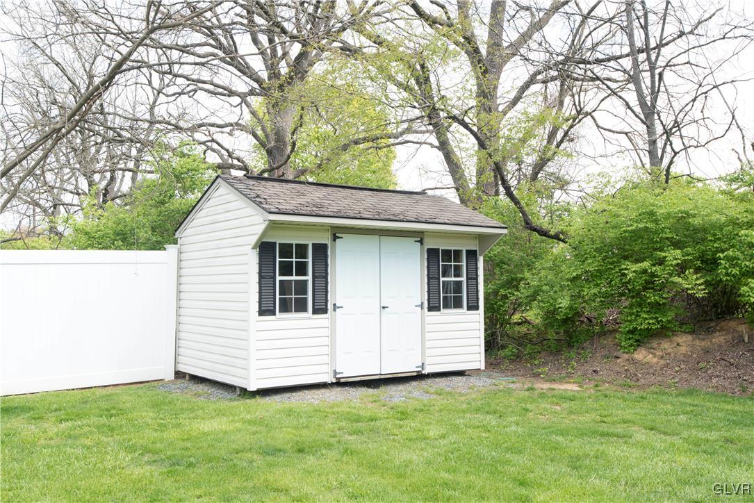 4608 Fairway Road Bethlehem, PA 18020 - Photo 38 of 44 Shed for outside storage.