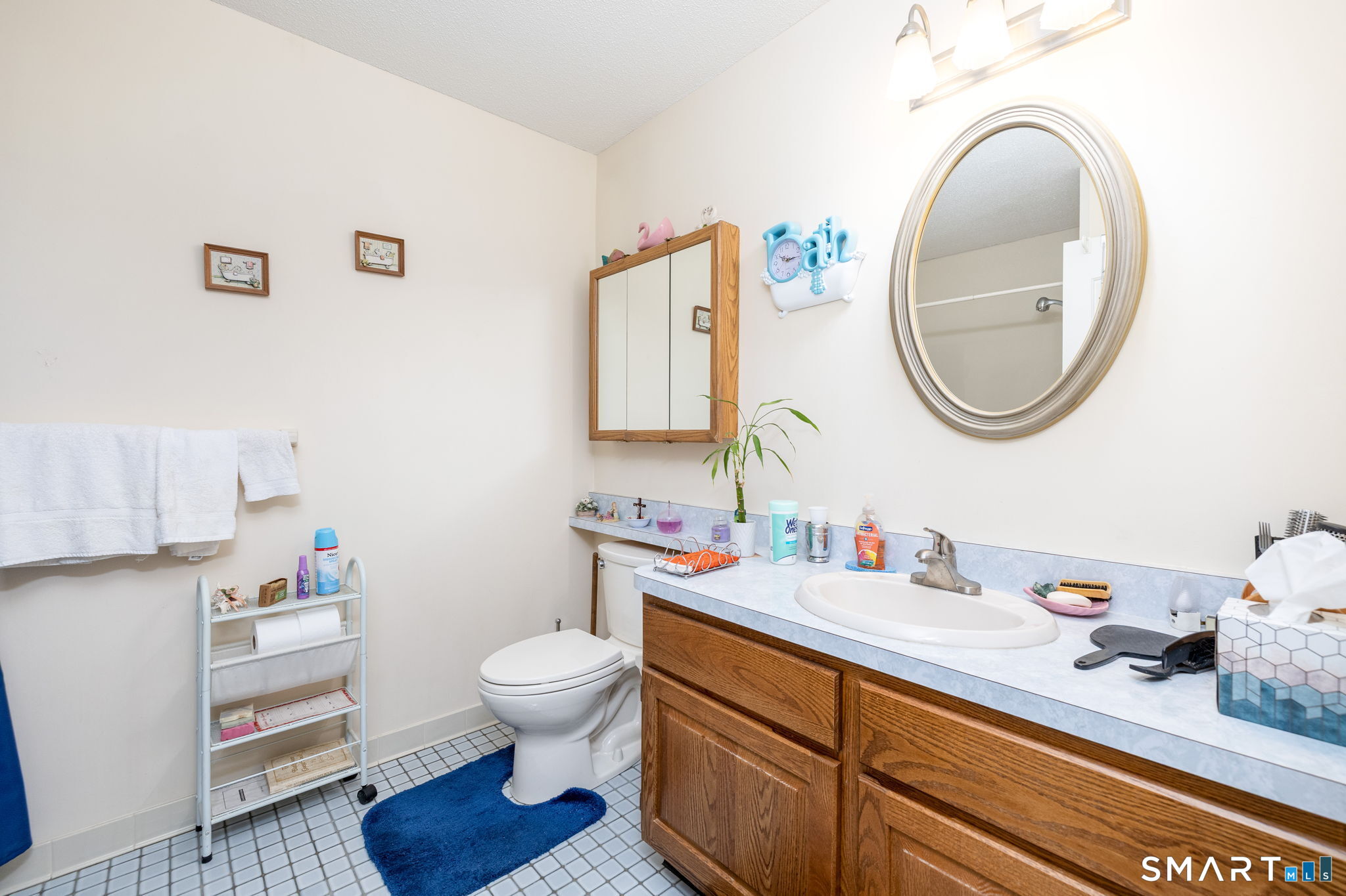 186 Main Street, Unit B Manchester, CT 06042 - Photo 18 of 26 Main bath