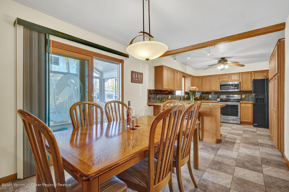 141 Gunwale Road Manahawkin, NJ 08050 - Photo 12 of 40 020_dsc00327