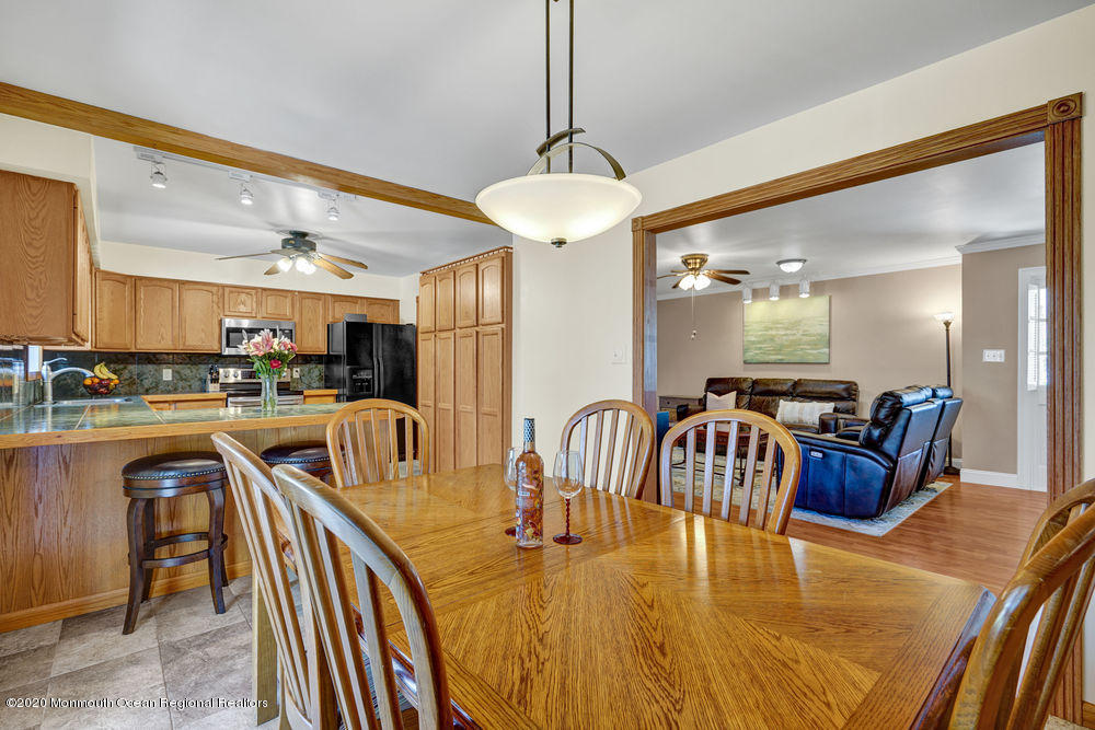 141 Gunwale Road Manahawkin, NJ 08050 - Photo 14 of 40 022_dsc00337