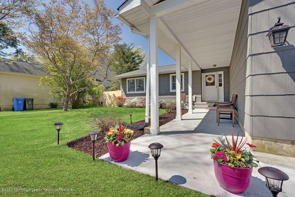 141 Gunwale Road Manahawkin, NJ 08050 - Photo 4 of 40 010_dsc00268-dsc00272