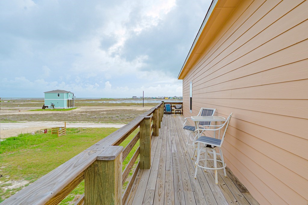 11 Bayview Loop Rockport, TX 78382 - Photo 12 of 40