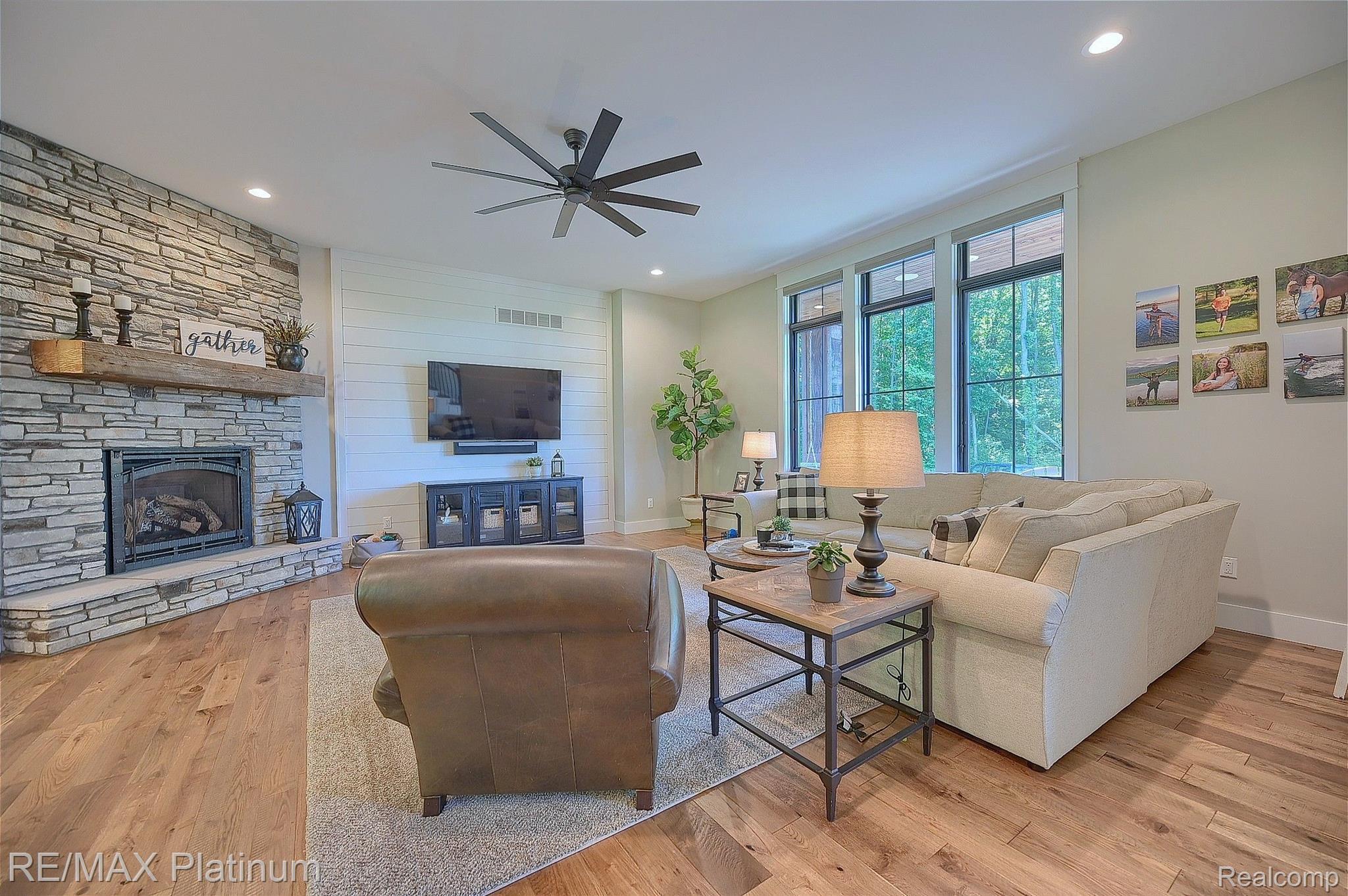 12101 Center Road Fenton, MI 48430 - Photo 8 of 53 Gallery Image 8