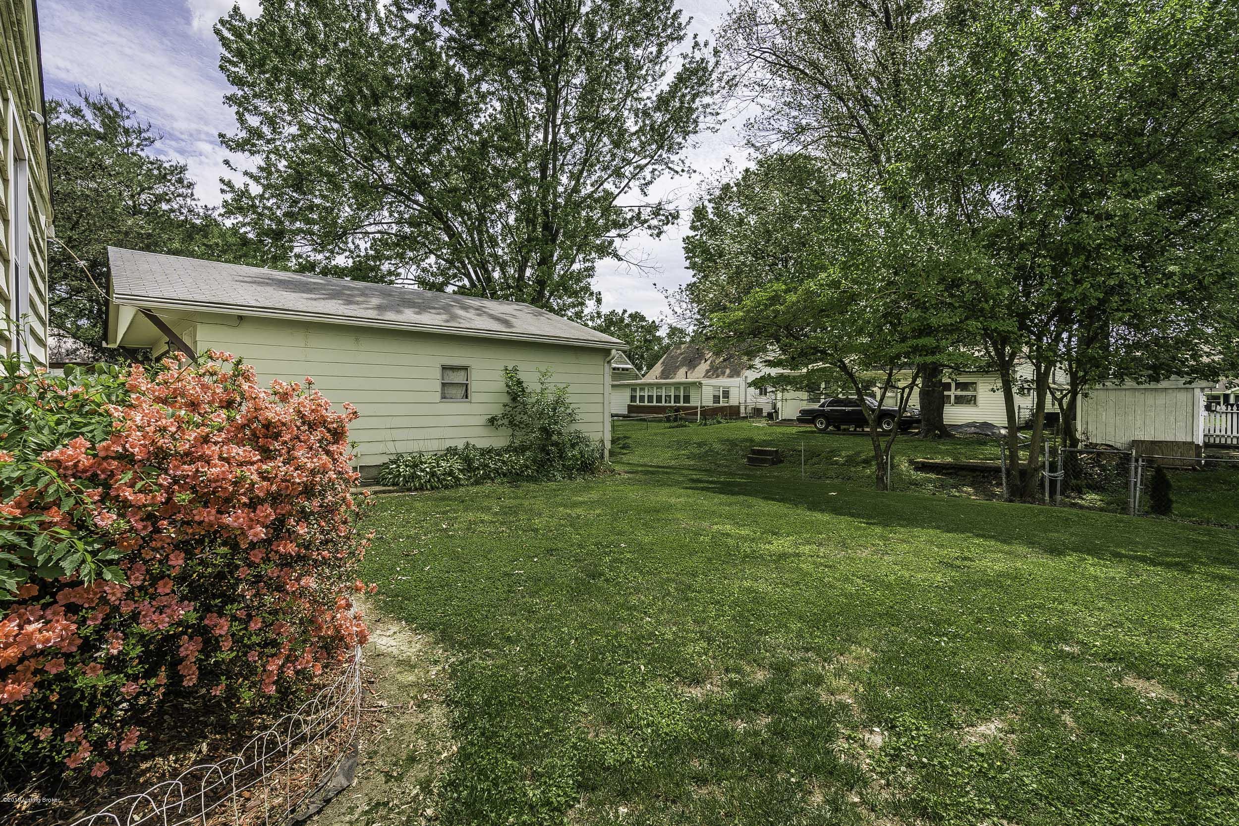 4816 Swallow Road Louisville, KY 40213 - Photo 35 of 36 4816 Swallow Rd-07