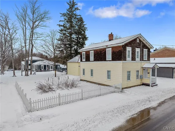 $299,999 | 20 South Jefferson Street, Richland, NY 13142