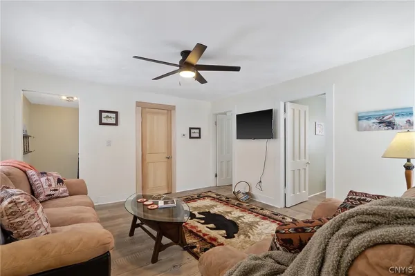 $299,999 | 20 South Jefferson Street, Richland, NY 13142