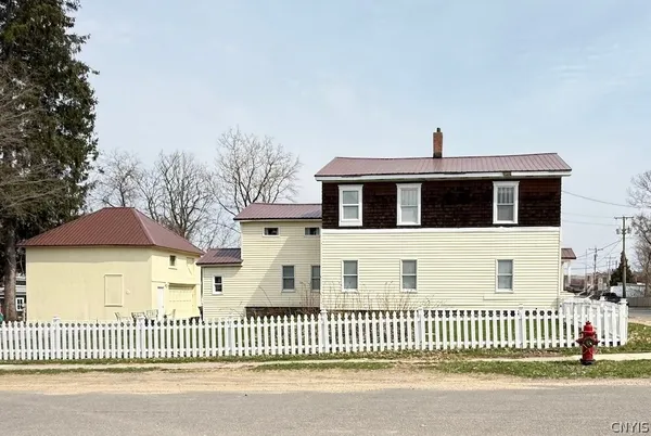 $299,999 | 20 South Jefferson Street, Richland, NY 13142