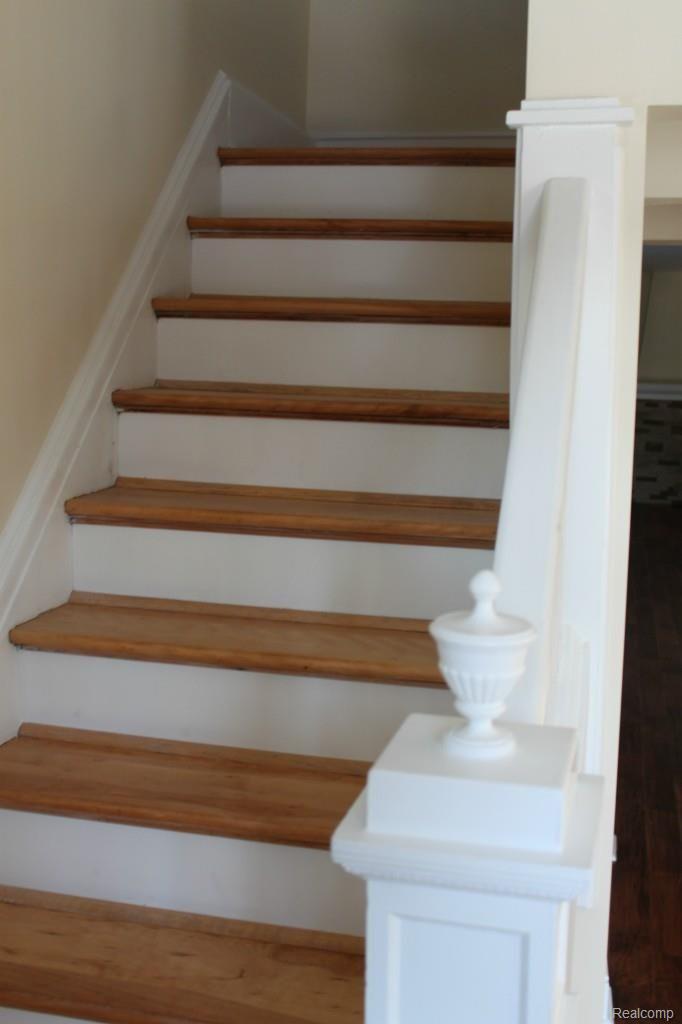 504 Barrington Road Grosse Pointe, MI 48230 - Photo 34 of 45 IMG_2493.jpg