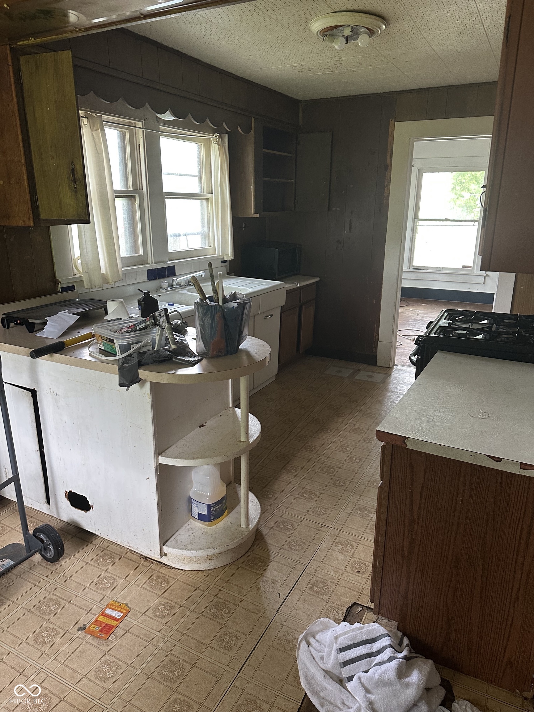 1238 East Thompson Road Indianapolis, IN 46227 - Photo 6 of 24